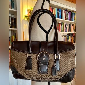 Vintage Authentic Coach No. F35-6388 signature jacquard Soho flap bag